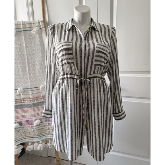 Passport Grey White Striped Rayon Button Down Long Tunic Shirt Women’s Size XL - Picture 1 of 9